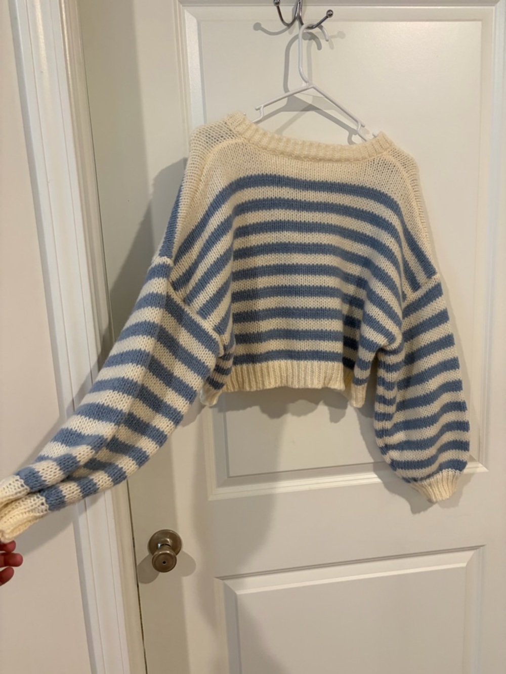Striped V-Neck Crop Sweater - Picture 3 of 3